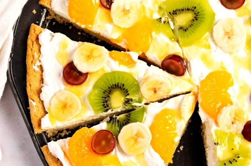 Fruit Pizza (Easy Recipe)