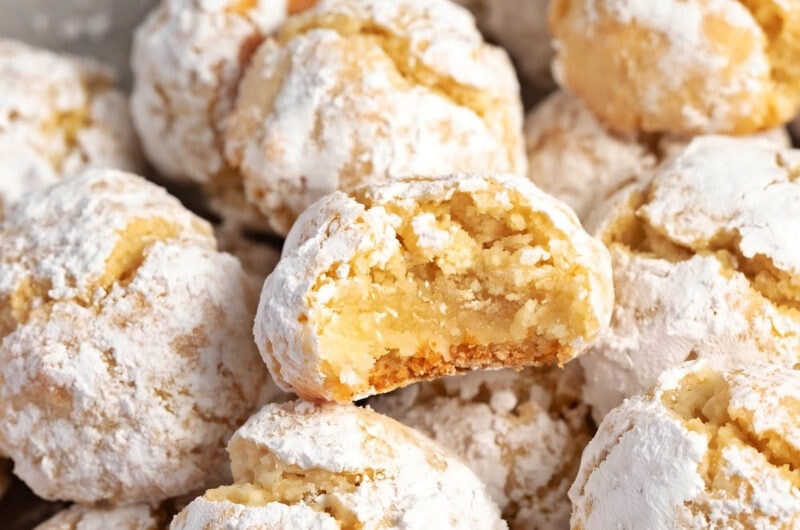 Amaretti Cookies (Italian Recipe)