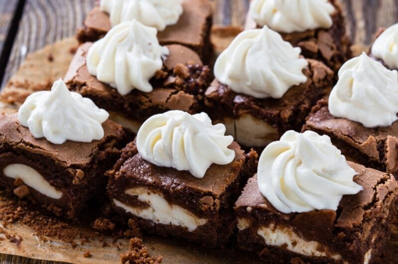 35 Best Picnic Desserts You'll Love