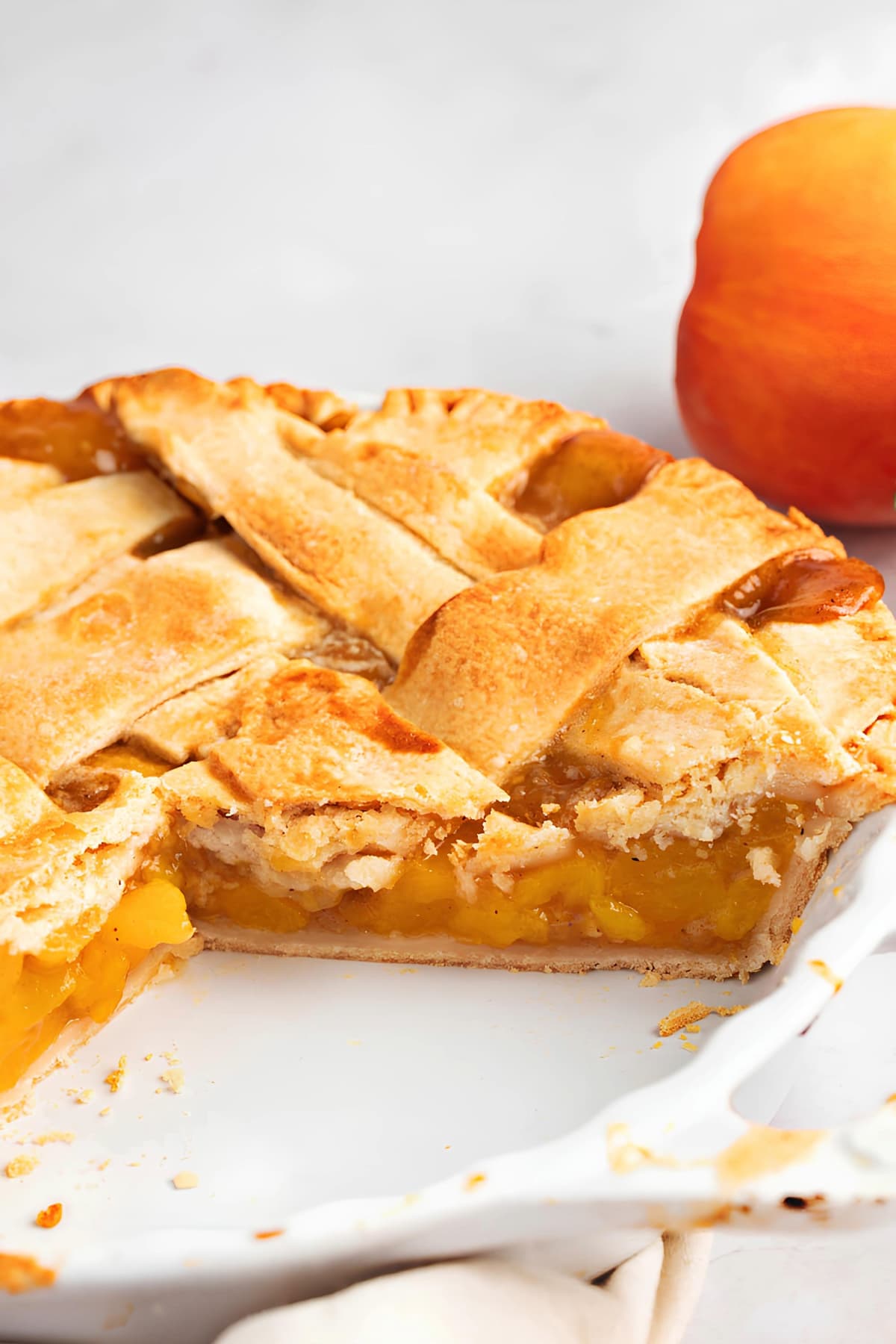Homemade Delicious Peach Pie