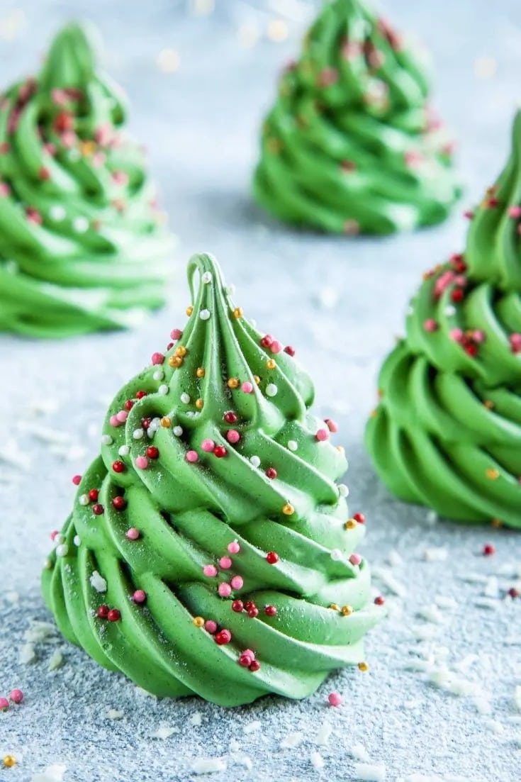 Christmas tree shaped meringue. 