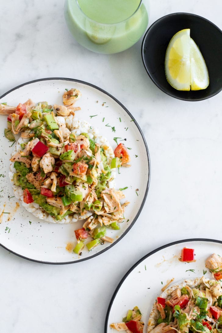 Pita bread topped with jackfruit and chicken salad. 