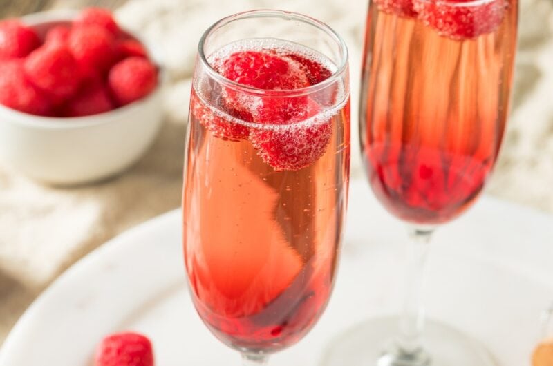 Kir Royale (Classic Cocktail Recipe)