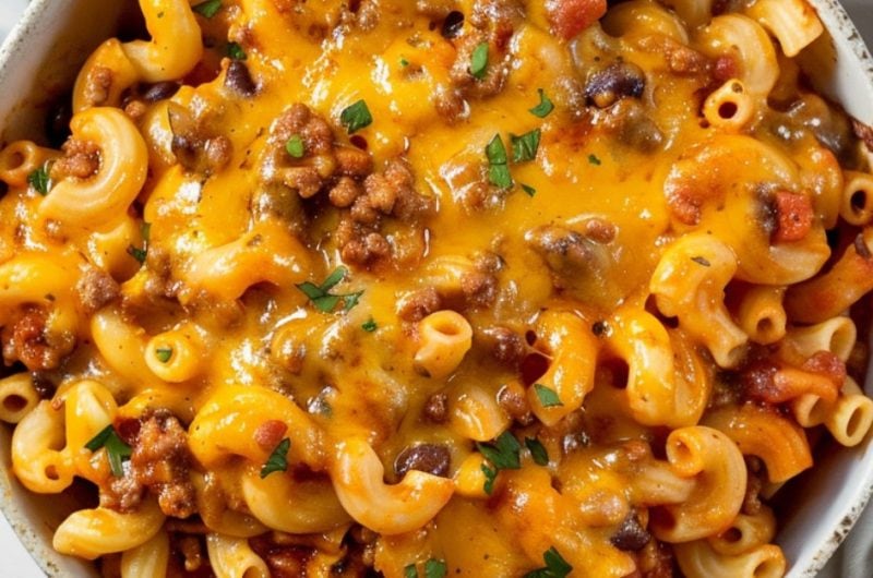 Easy Chili Mac (One-Pot Recipe)