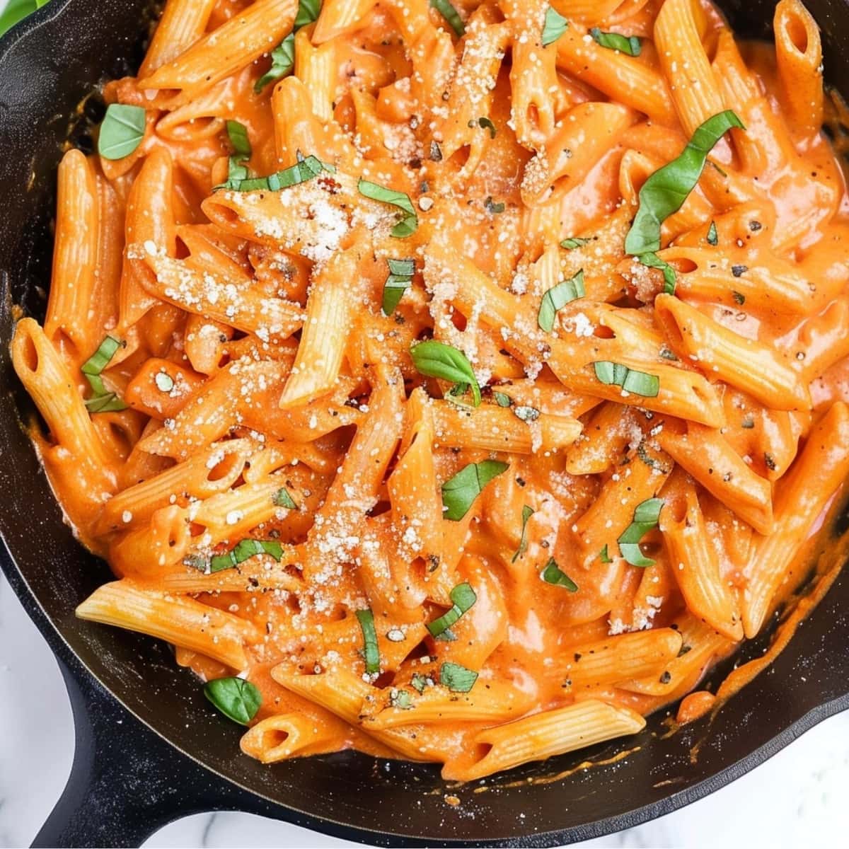 Creamy pasta alla vodka in skillet.